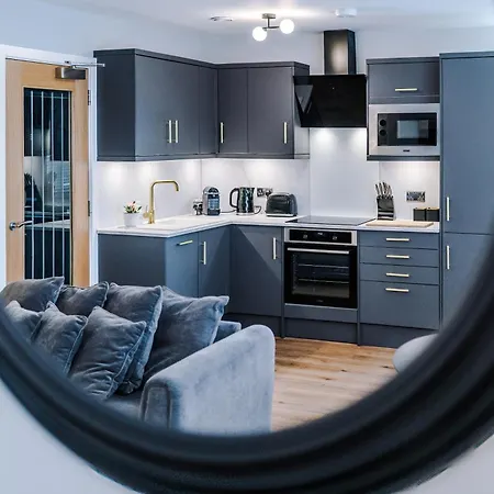 House 5 - Location