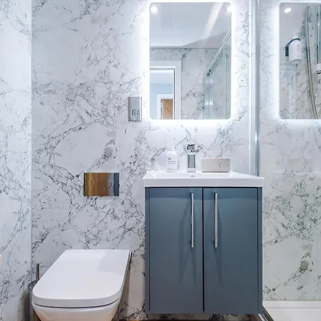 House 5 - Location Apartment Harrogate